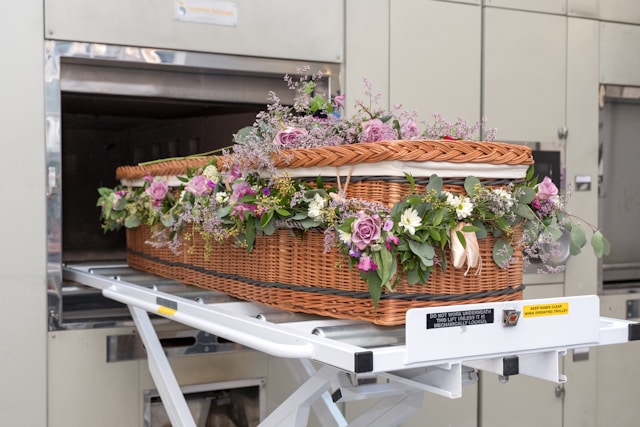 Guide to Cremation in Detroit: What You Need to Know